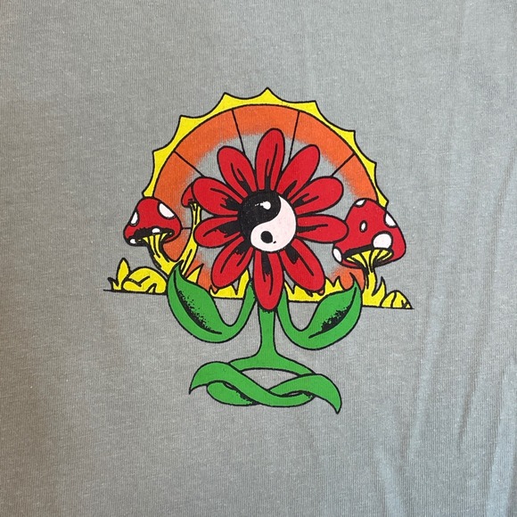 Market T-Shirt Flower Mushroom Graphic Tee Relaxed Fit Light Blue - Picture 2 of 6